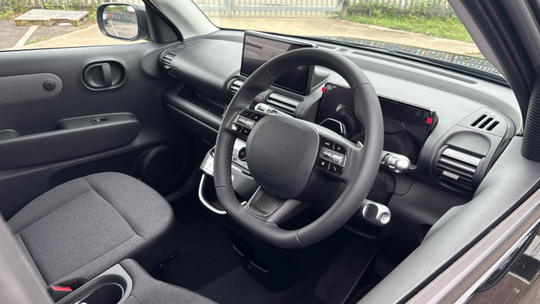 Hyundai INSTER 71kW 01 42kWh 5dr Auto Electric Hatchback